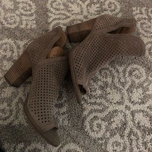 Suede high heeled boots